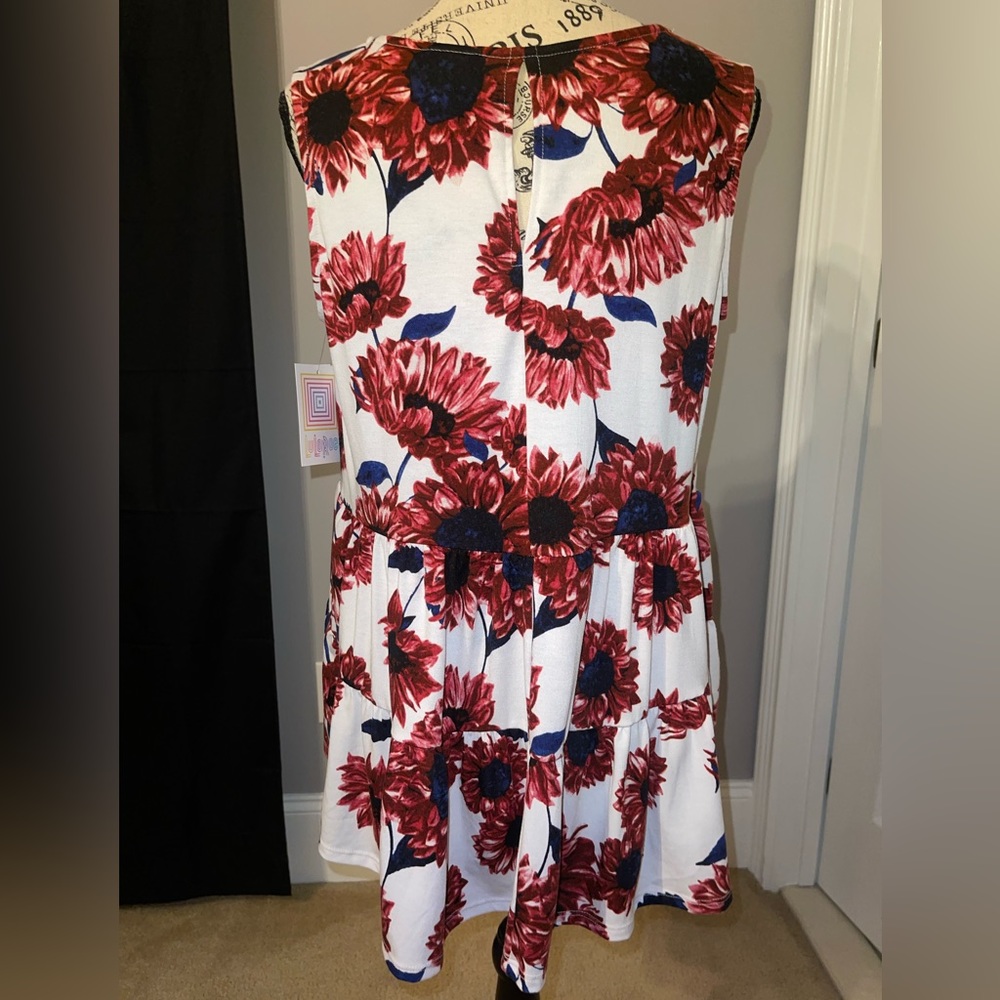 🦜Gorgeous Ladies Sleeveless Tiered Top. B-60 - Picture 6 of 12